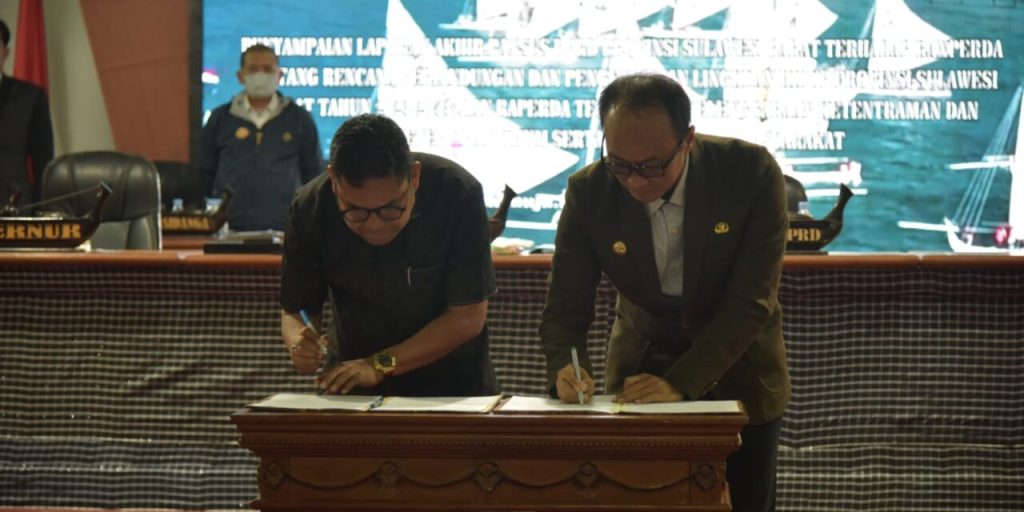 DPRD PROVINSI SULAWESi BARAT GELAR DUA AGENDA RAPAT PARIPURNA