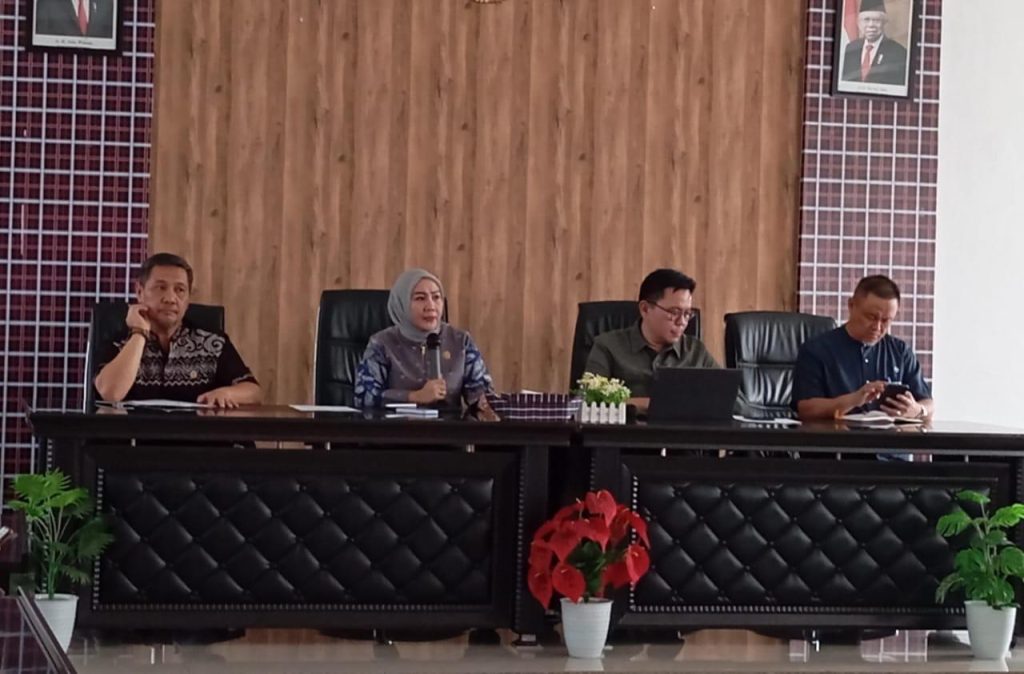Ketua dan Komisi I DPRD Sulbar Barat Lakukan Kunker Monitoring dan Evaluasi Pelaksanaan APBD TA 2024 di Kabupaten Polman