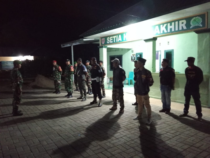 Ormas Kiwal Garuda Hitam Maros Bersama Koramil 1422-05 Tompobulu Giat Patroli Bersama