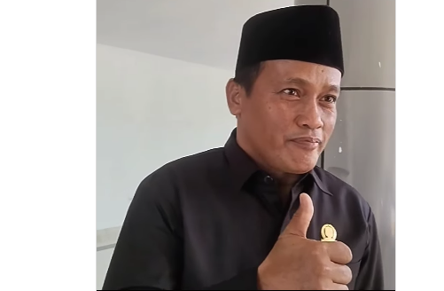 Wakil Ketua DPRD Mamuju Tengah Minta PNS Baru Jaga Profesionalisme dan Integritas Wakil Ketua DPRD Mamuju Tengah Minta PNS Baru Jaga Profesionalisme dan Integritas