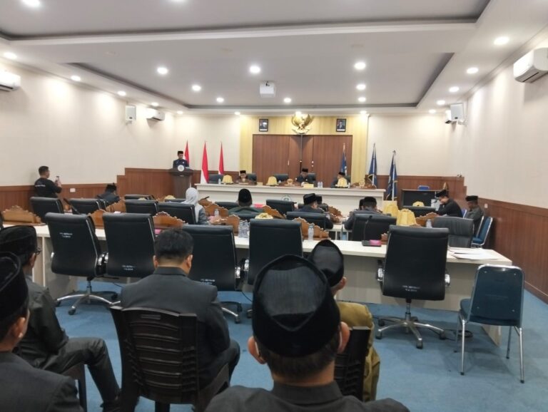 DPRD Mamuju Tengah Setujui APBD Perubahan 2026 DPRD Mamuju Tengah Setujui APBD Perubahan 2026